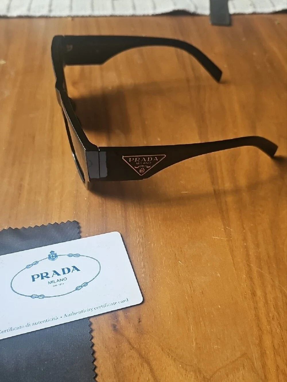 AUTH Prada Black Sunglasses with CoA